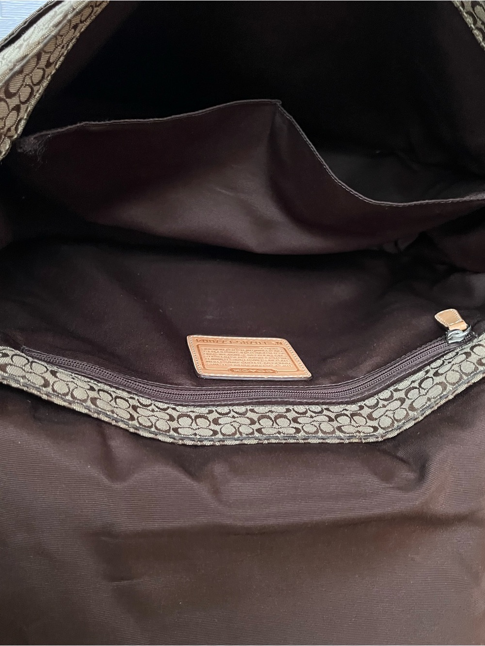 ‘07 Coach Small C Signature Canvas Messenger Bag Natural Vachetta Trim - Picture 7 of 8